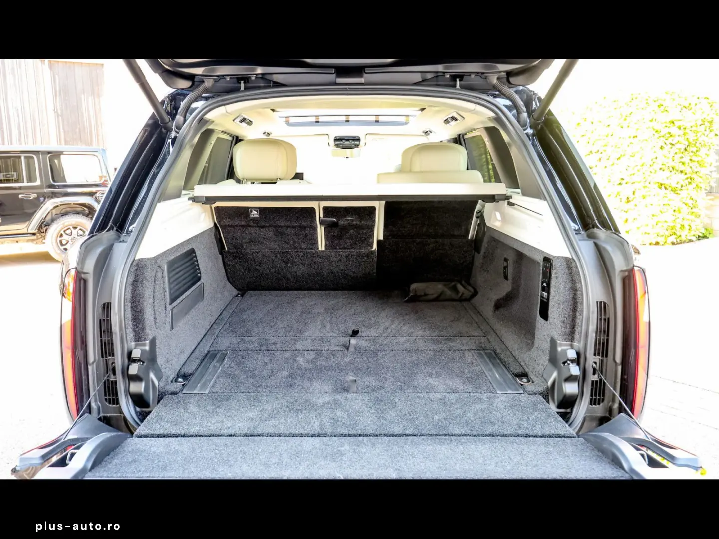 LAND ROVER Range Rover 4.4 P530 FIRST EDITION EXECUTIVE TV