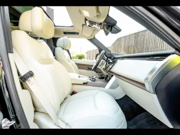 LAND ROVER Range Rover 4.4 P530 FIRST EDITION EXECUTIVE TV