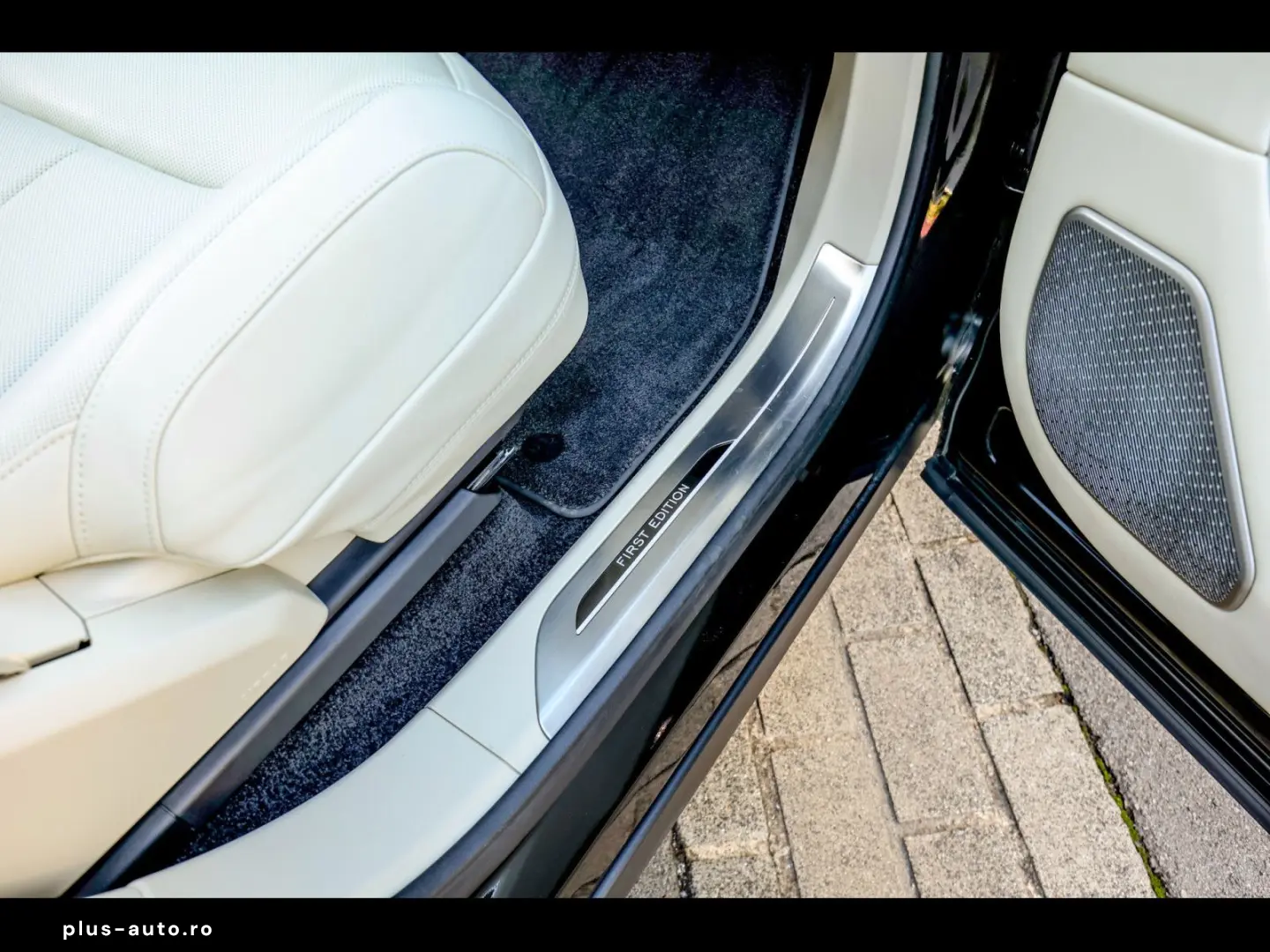 LAND ROVER Range Rover 4.4 P530 FIRST EDITION EXECUTIVE TV