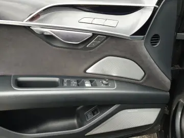 AUDI A8 50 TDI Q 2x S LINE MATRIX PANO NAVI  BuO LM21