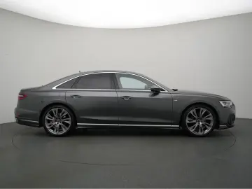 AUDI A8 S line PANO AHK RAUTE LUFT ACC LEDER MASSAGE