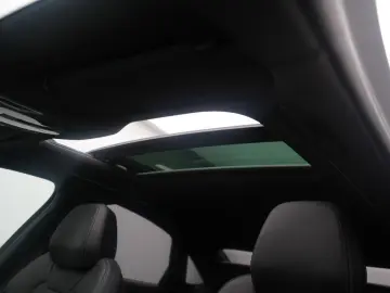 AUDI A8 S line PANO AHK RAUTE LUFT ACC LEDER MASSAGE