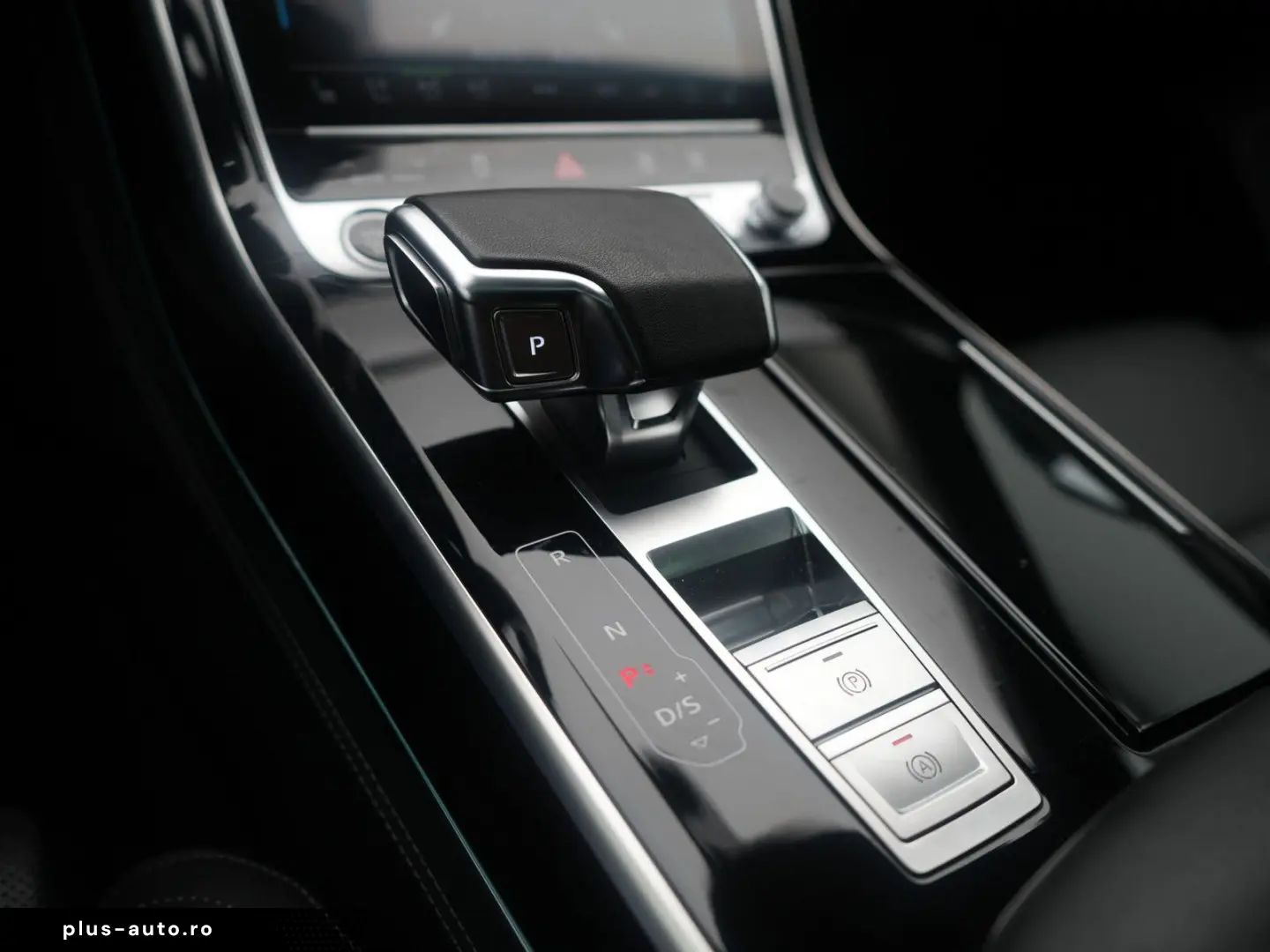 AUDI A8 S line PANO AHK RAUTE LUFT ACC LEDER MASSAGE