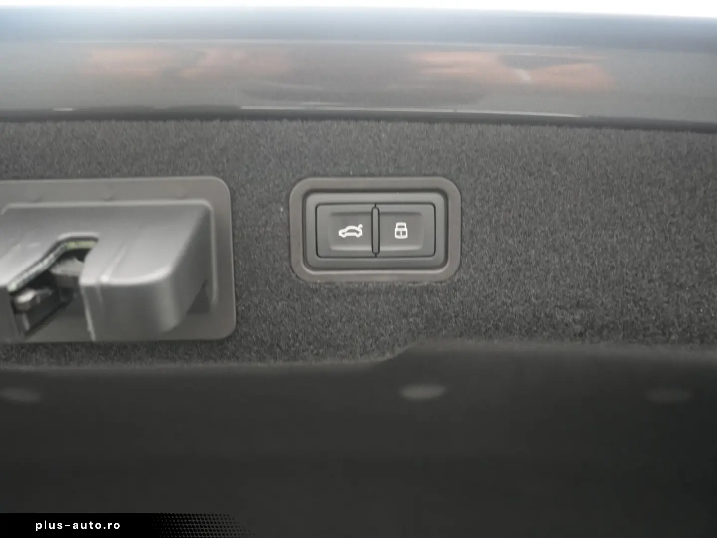 AUDI A8 S line PANO AHK RAUTE LUFT ACC LEDER MASSAGE