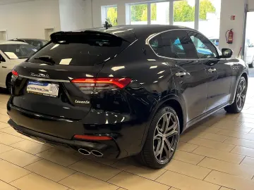 MASERATI Levante Modena S Pano. Leder Harman Kardon ACC