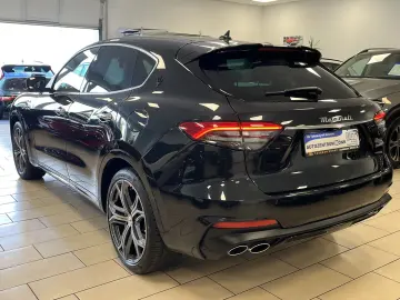 MASERATI Levante Modena S Pano. Leder Harman Kardon ACC