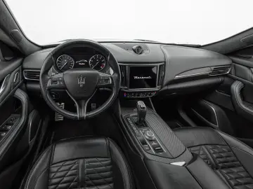 MASERATI Levante Trofeo Q4