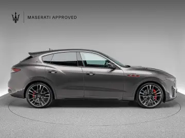 MASERATI Levante Trofeo Q4