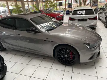 MASERATI Ghibli Modena S Q4  Nerissimo Schiebedach Carbon