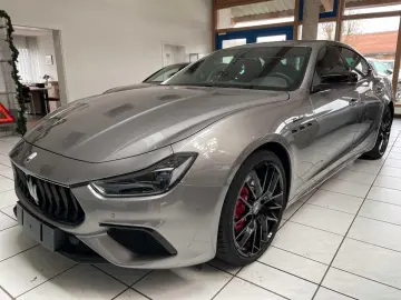 MASERATI Ghibli Modena S Q4  Nerissimo Schiebedach Carbon