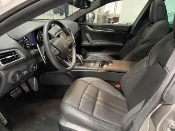 MASERATI Ghibli Modena S Q4  Nerissimo Schiebedach Carbon