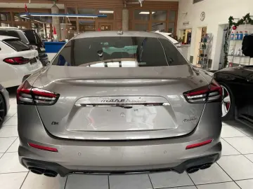 MASERATI Ghibli Modena S Q4  Nerissimo Schiebedach Carbon