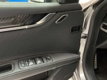 MASERATI Ghibli Modena S Q4  Nerissimo Schiebedach Carbon