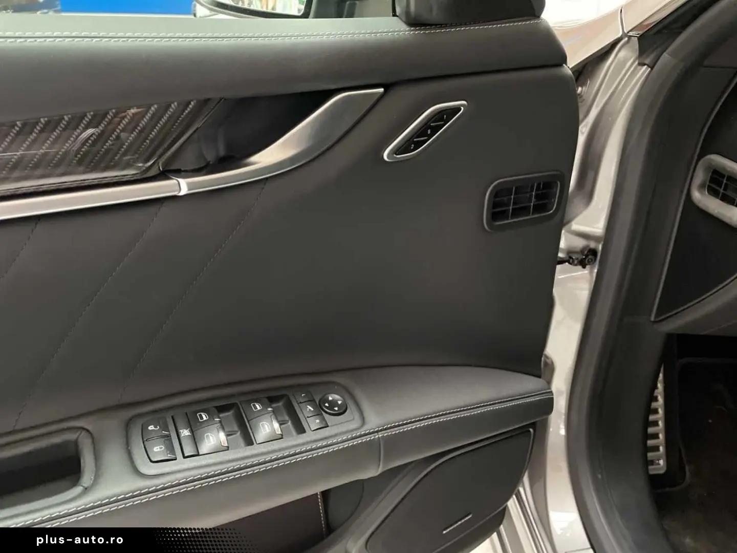 MASERATI Ghibli Modena S Q4  Nerissimo Schiebedach Carbon