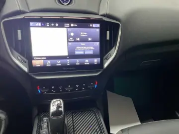 MASERATI Ghibli Modena S Q4  Nerissimo Schiebedach Carbon