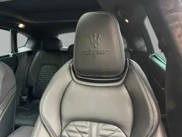 MASERATI Levante Trofeo