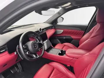 MASERATI Grecale Trofeo