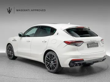 MASERATI Levante Modena S Ultima PANO   1. HAND