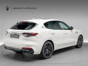 MASERATI Levante Modena S Ultima PANO   1. HAND