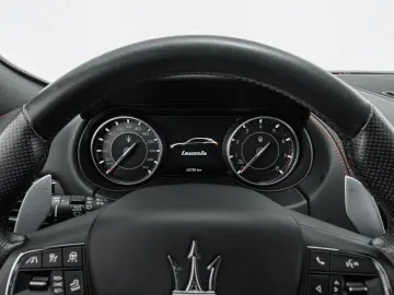 MASERATI Levante Modena S Ultima PANO   1. HAND
