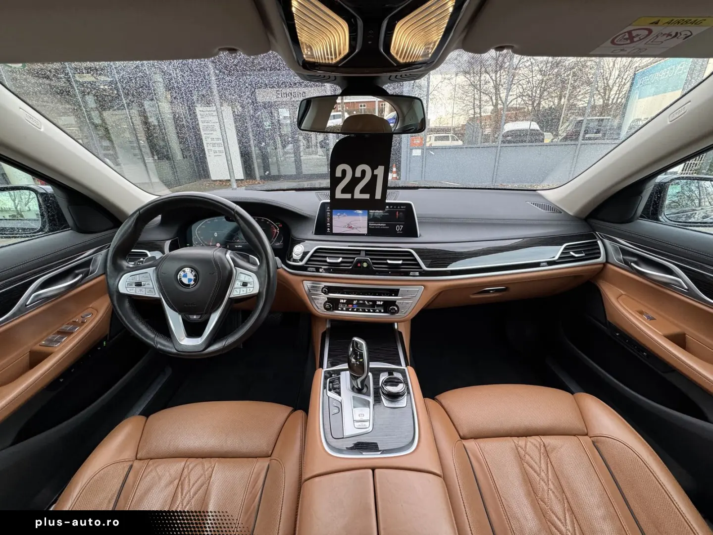 BMW 740d xDrive Glasdach AHK St-Hzg Massage DA-Prof