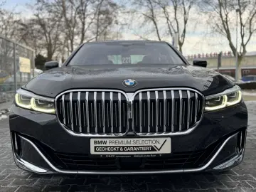 BMW 740d xDrive Glasdach AHK St-Hzg Massage DA-Prof