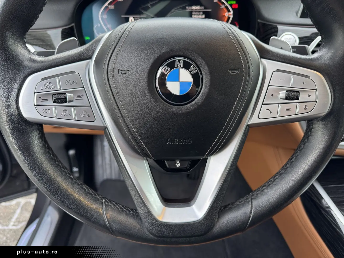 BMW 740d xDrive Glasdach AHK St-Hzg Massage DA-Prof