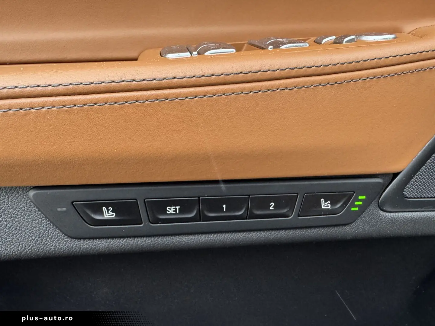 BMW 740d xDrive Glasdach AHK St-Hzg Massage DA-Prof