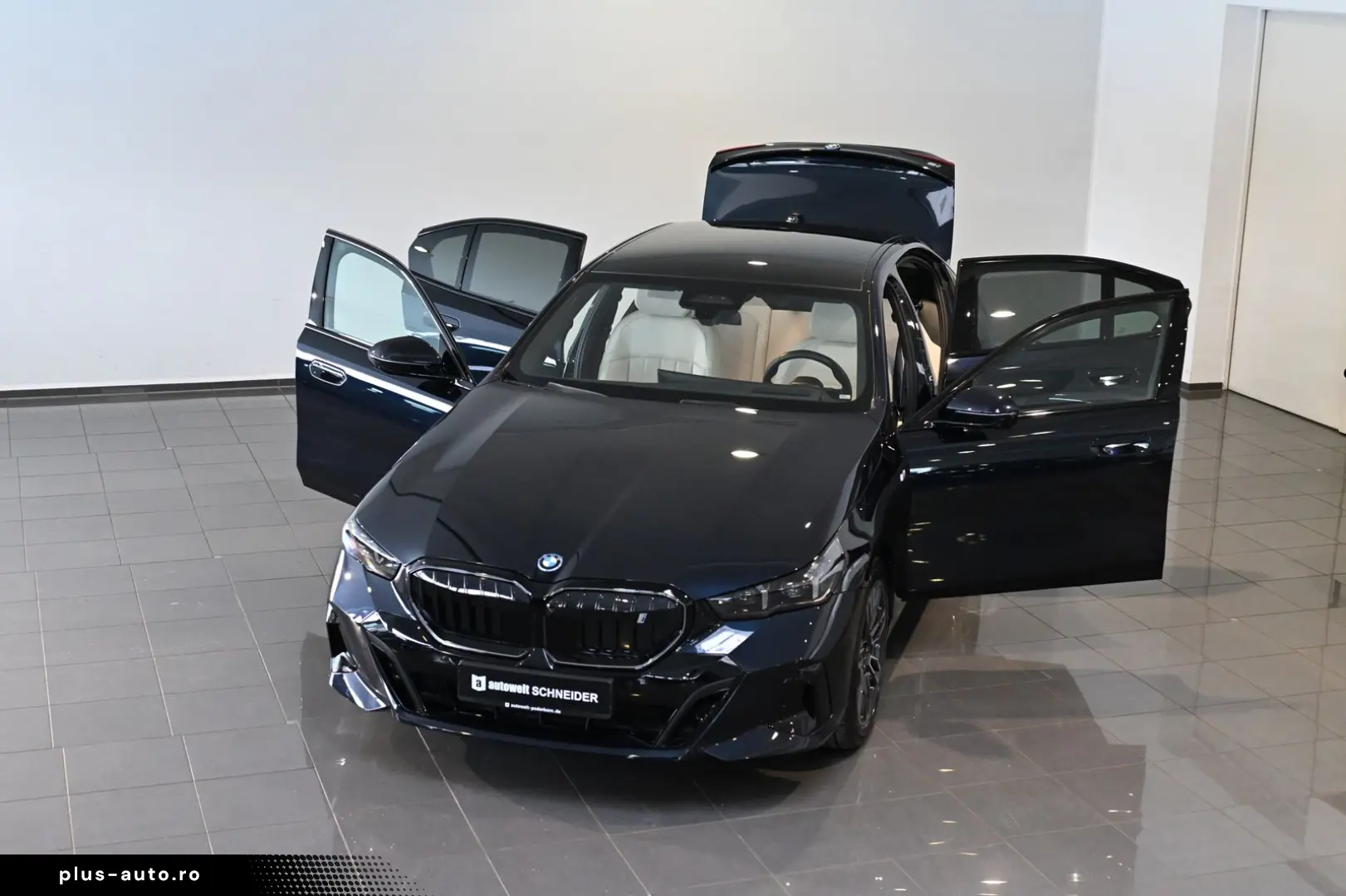 BMW i5 40 xDrive M Sport Pro Pano HUD ACC B&O