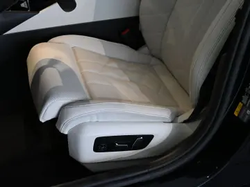 BMW i5 40 xDrive M Sport Pro Pano HUD ACC B&O