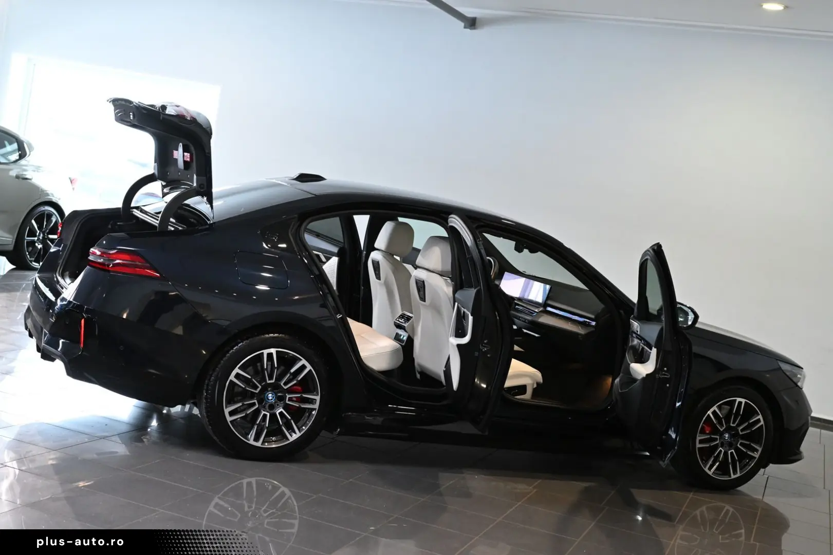 BMW i5 40 xDrive M Sport Pro Pano HUD ACC B&O