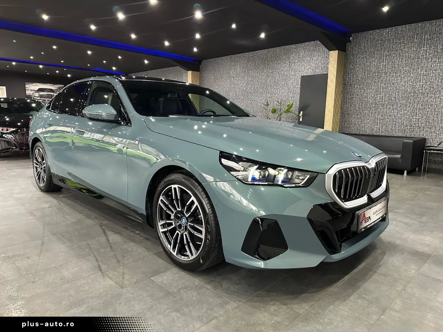 BMW i5 40 eDrive M Sport  PANORAMA   Iconic Glow B&W