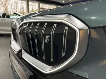 BMW i5 40 eDrive M Sport  PANORAMA   Iconic Glow B&W