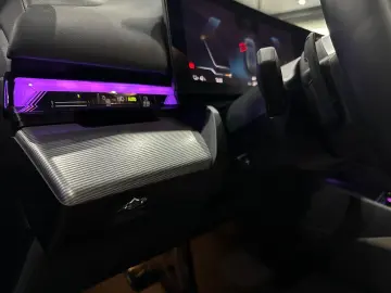 BMW i5 40 eDrive M Sport  PANORAMA   Iconic Glow B&W