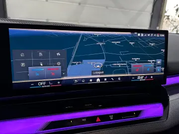 BMW i5 40 eDrive M Sport  PANORAMA   Iconic Glow B&W