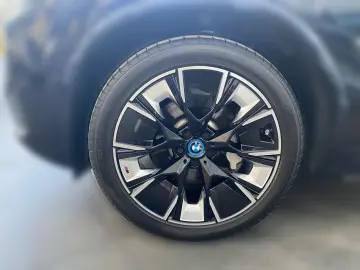 BMW iX3 M Sport Impressive HUD Pano Laser DA  H K PA