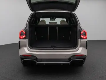 BMW iX3 Impressive M Sport Panorama Laser HUD H K