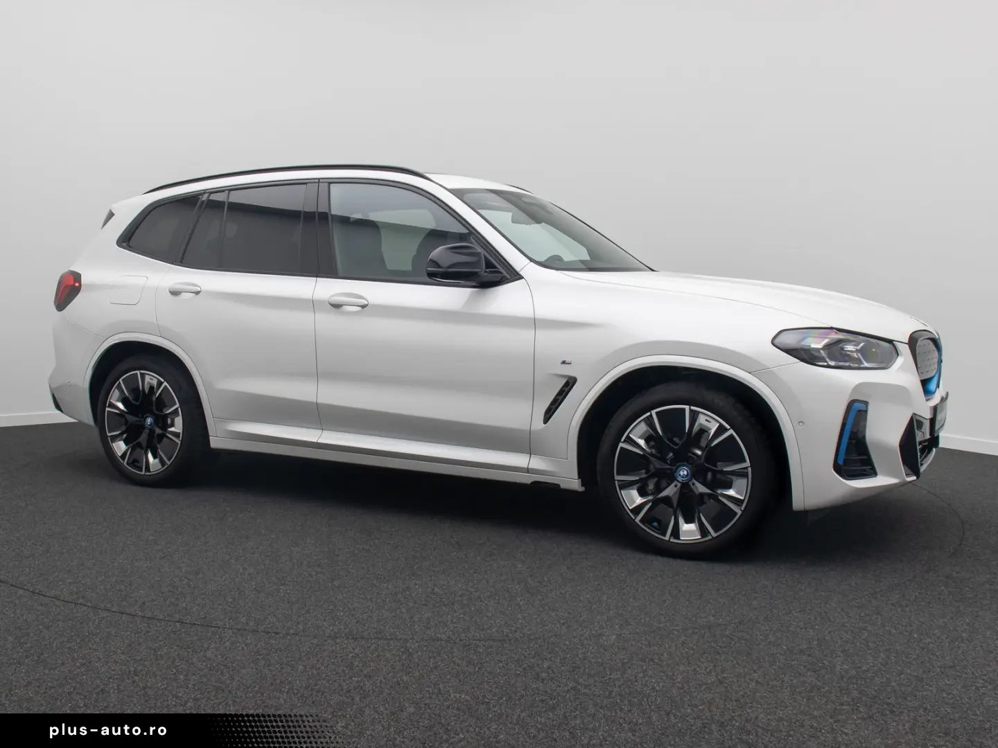 BMW iX3 Impressive ACC 360 HUD AHK DAB Panorama H K