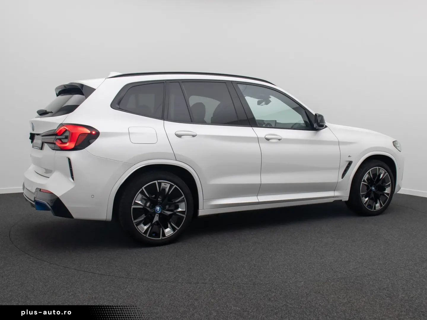 BMW iX3 Impressive ACC 360 HUD AHK DAB Panorama H K