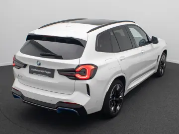 BMW iX3 Impressive ACC 360 HUD AHK DAB Panorama H K