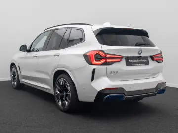 BMW iX3 Impressive ACC 360 HUD AHK DAB Panorama H K