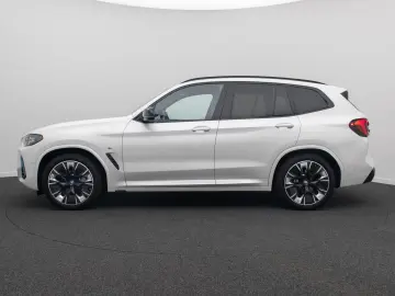 BMW iX3 Impressive ACC 360 HUD AHK DAB Panorama H K