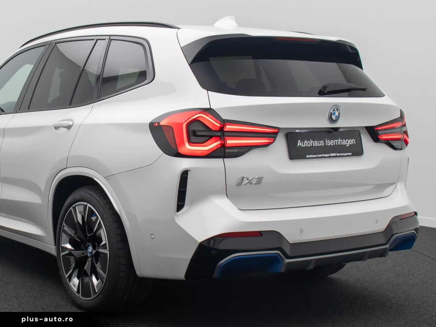 BMW iX3 Impressive ACC 360 HUD AHK DAB Panorama H K