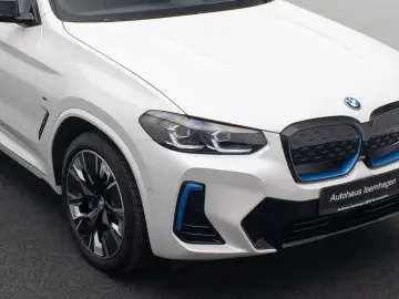 BMW iX3 Impressive ACC 360 HUD AHK DAB Panorama H K