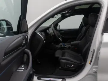 BMW iX3 Impressive ACC 360 HUD AHK DAB Panorama H K