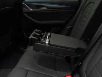 BMW iX3 Impressive ACC 360 HUD AHK DAB Panorama H K