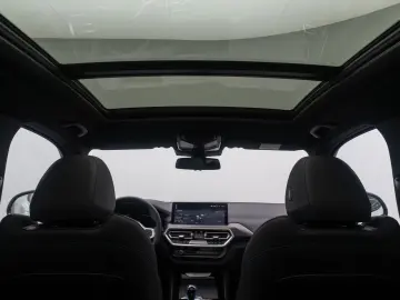 BMW iX3 Impressive ACC 360 HUD AHK DAB Panorama H K