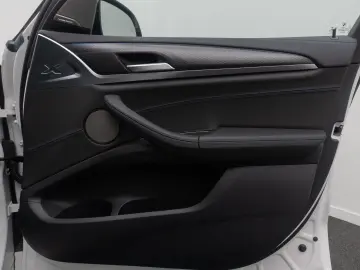 BMW iX3 Impressive ACC 360 HUD AHK DAB Panorama H K