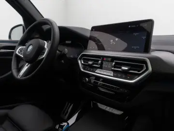 BMW iX3 Impressive ACC 360 HUD AHK DAB Panorama H K