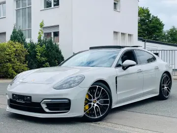 PORSCHE Panamera GTS V8 KERAMIK GARANTIE MASSAGE MATRIX